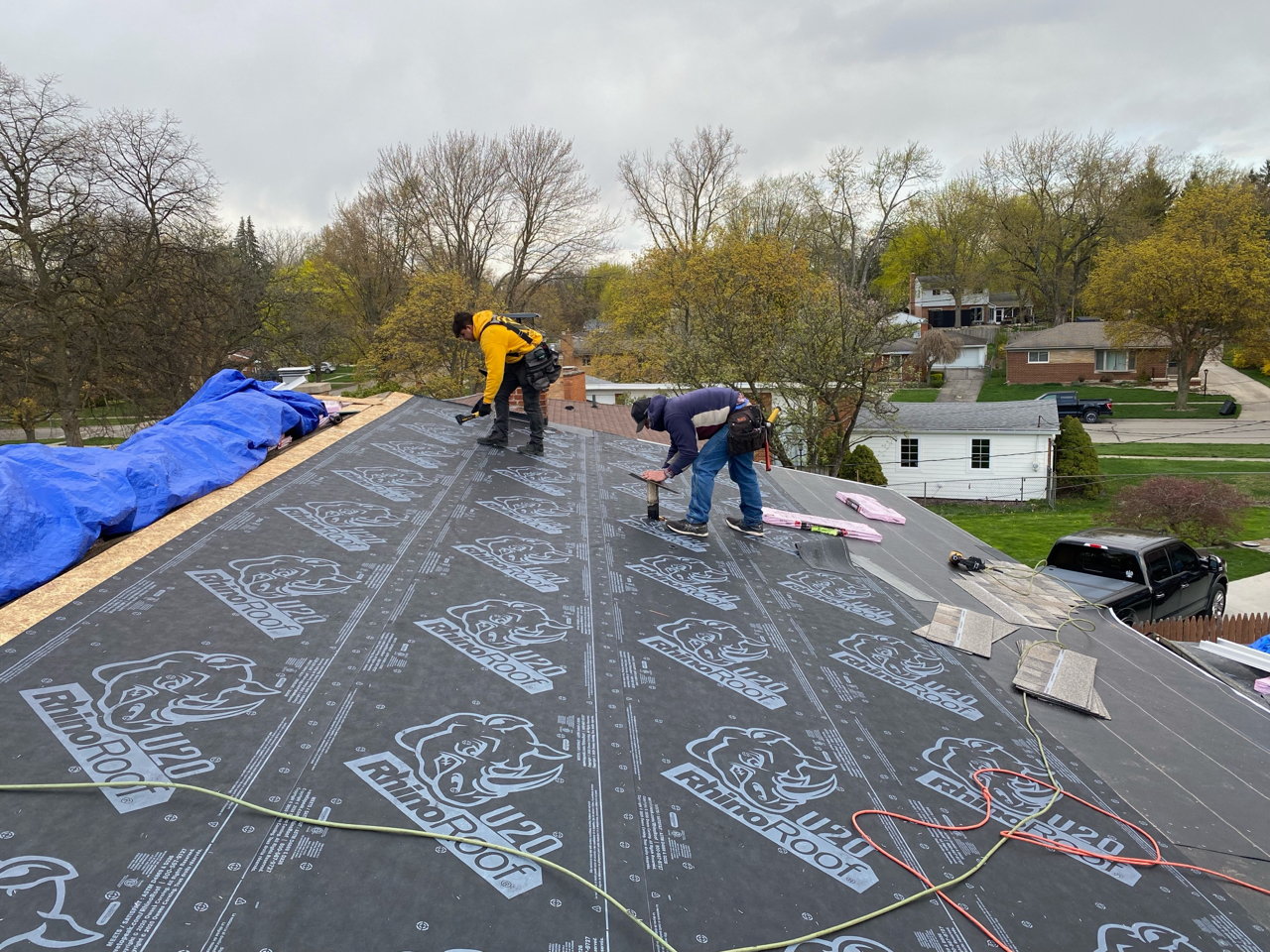 New roof installation in Ypsilanti with new designer Owens Corning